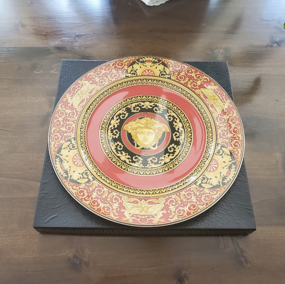 Versace Place Setting - Picture 2 of 4